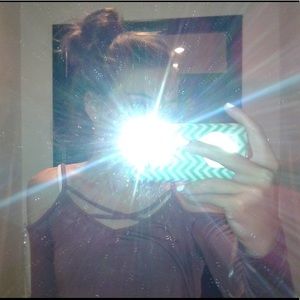 Tilly’s off the shoulder longsleeve top